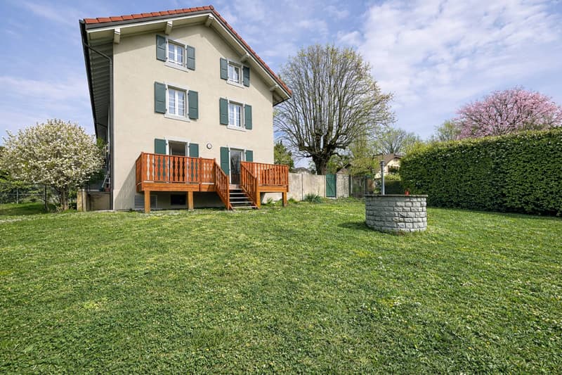 Triplex de 4.5 pièces - grand jardin et vue partielle sur lac (11)