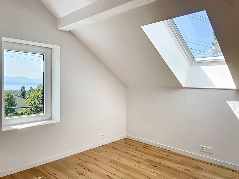 Triplex de 4.5 pièces - grand jardin et vue partielle sur lac (8)