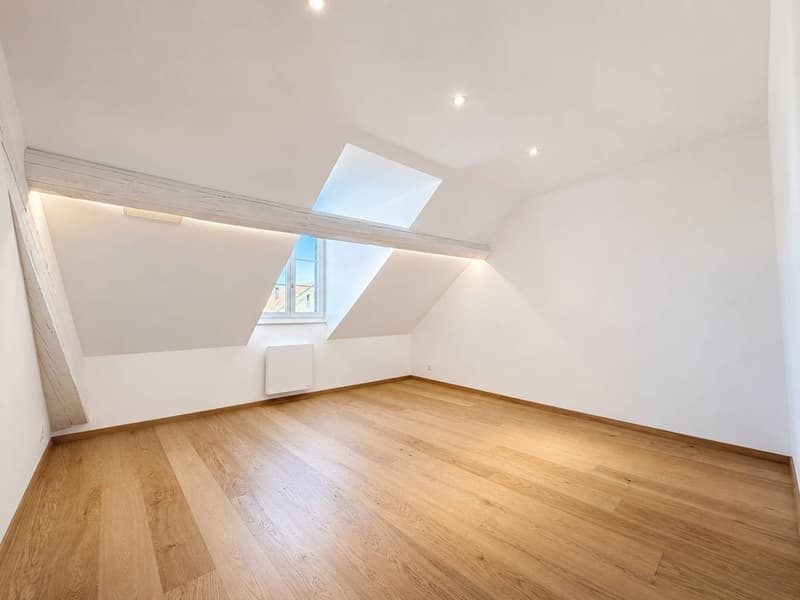 Au centre du village, attique de 153 m2 avec du cachet (6)