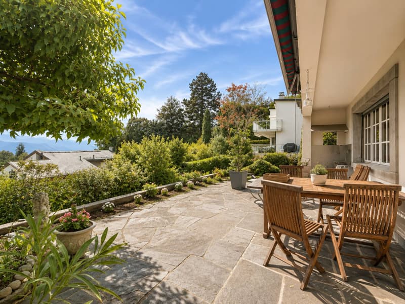 Villa individuelle de 9.5 pièces avec vue sur le Léman et les Alpes (6)