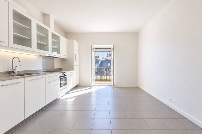 Appartement début XXème au coeur de la ville (5)