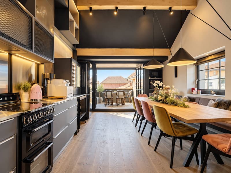 MAISON VILLAGEOISE DE 220 M2 RÉNOVÉE AU COEUR DU BOURG (13)
