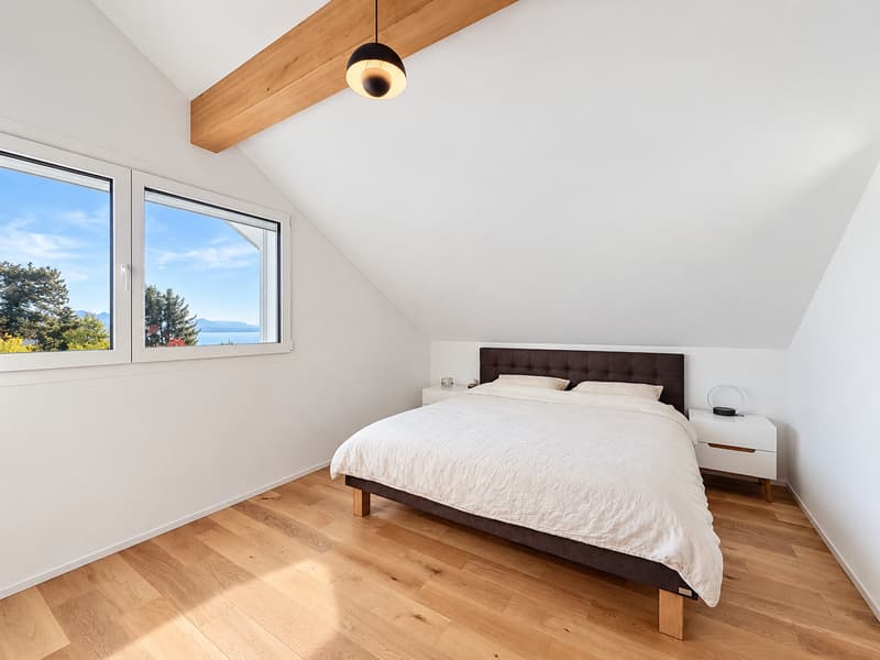Duplex de 4.5 pièces avec jardin privatif et vue sur le lac (8)