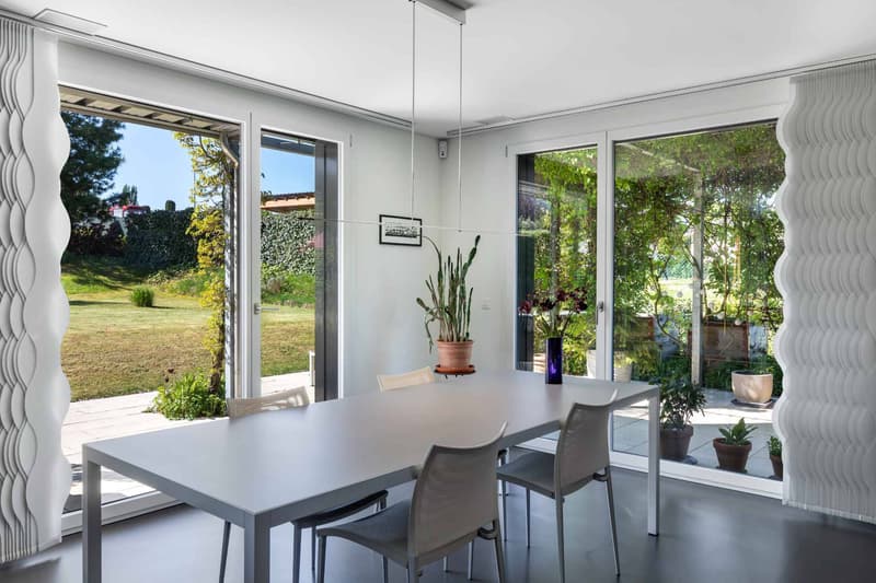 VILLA CONTEMPORAINE MINERGIE DANS UN ENVIRONNEMENT PRIVILÉGIÉ (4)