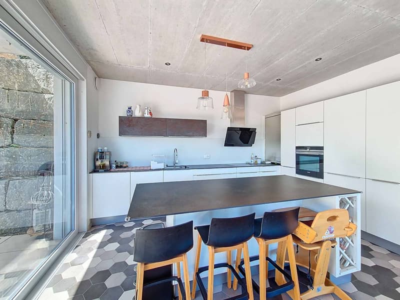 Villa d'architecte contemporaine avec espaces généreux (2)