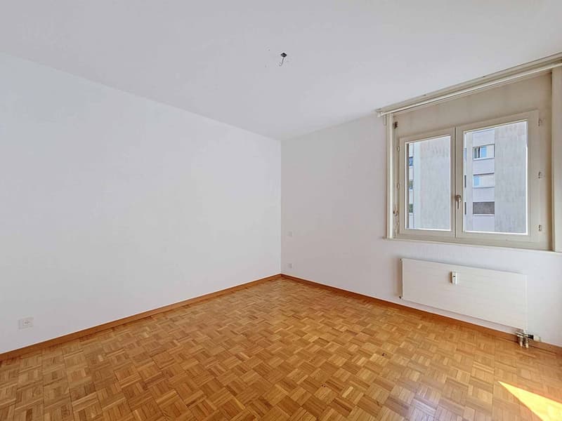Élégant appartement familial de 4.5 pièces avec cheminée et loggia (10)