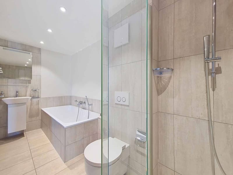 Élégant appartement de 4,5 pièces avec deux balcons au cur d'Yverdon-les-Bains (12)