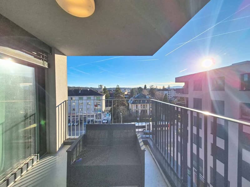 Spacieux attique de 3,5 pièces au centre ville (7)