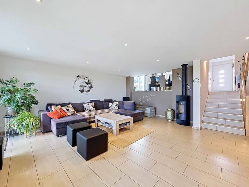 Villa de charme de 4.5 pièces au cur d'un cadre verdoyant (3)