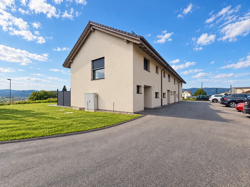 Villa contiguë contemporaine de 5.5 pièces avec jardin (12)