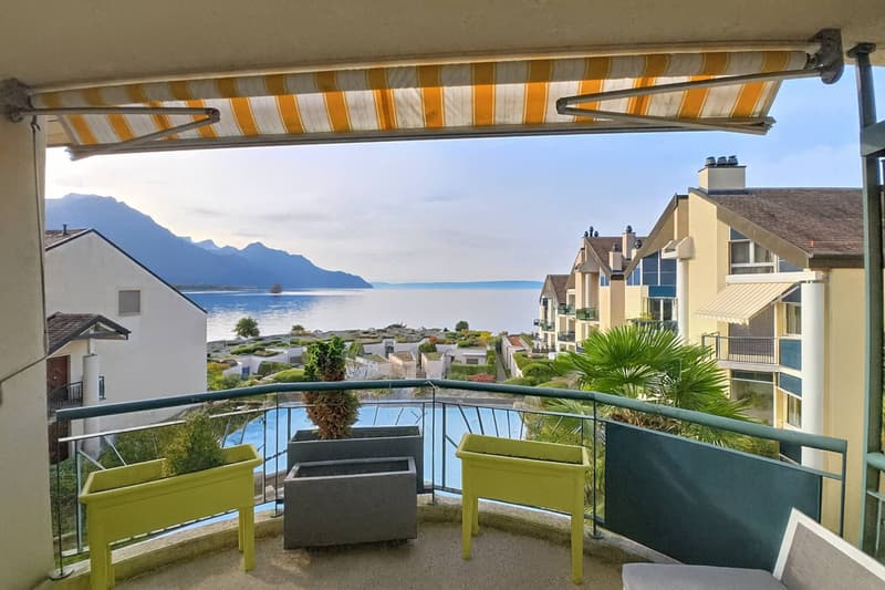 Grand duplex de 3.5 pièces avec vue imprenable sur le lac et les montagnes (5)