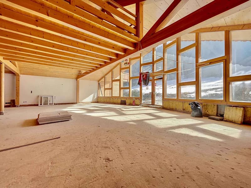 Duplex de 6.5 pièces avec vue dégagée sur les montagnes (2)