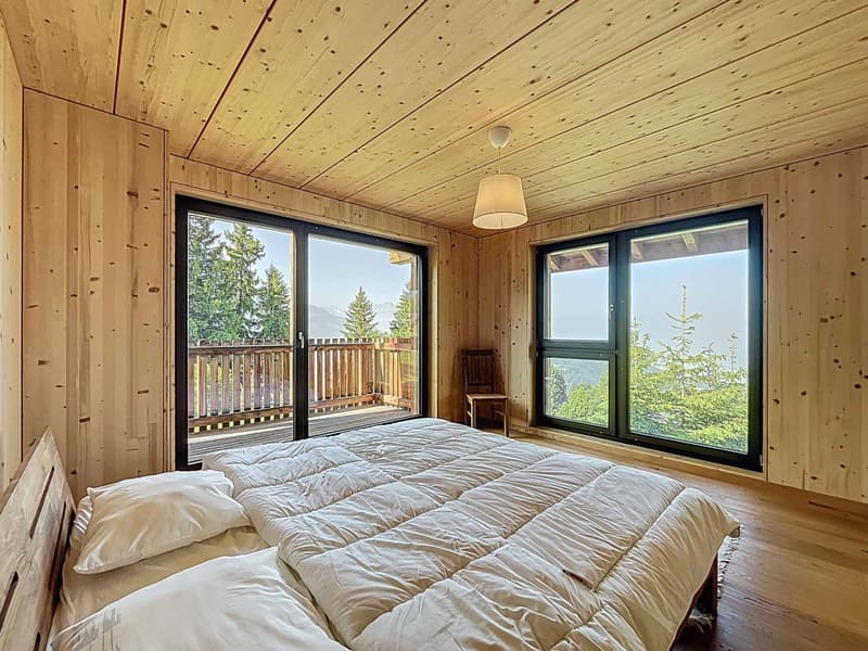 Chalet contemporain avec vue dégagée sur les montagnes (4)