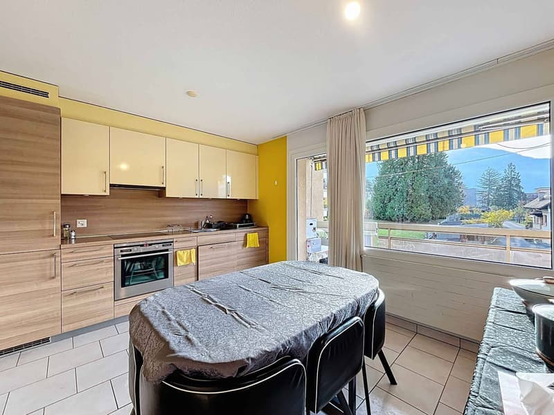 Appartement 3.5 pièces avec belle vue sur les montagnes (3)