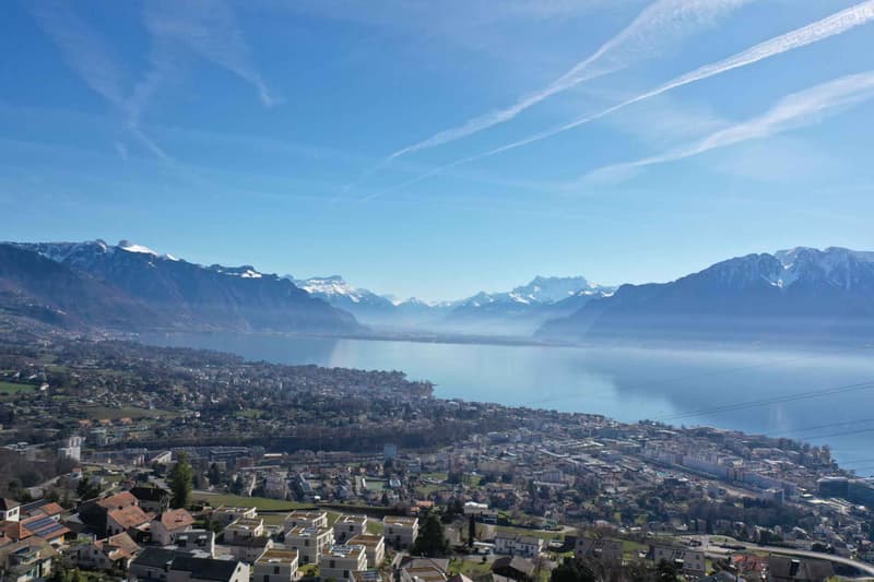 Duplex aux allures de villa avec vue imprenable sur le lac (4)