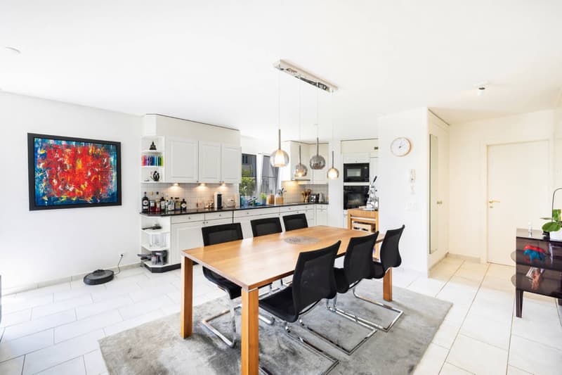Spacieux appartement de 5.5 pièces avec terrasse et grand jardin (4)