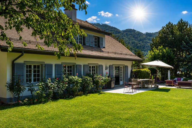 Superbe propriété de 7,5 pièces au cur d'un quartier très recherché à Saint-Légier (1)