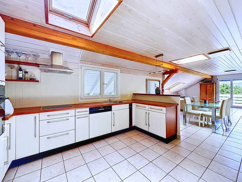Appartement de 4.5 pièces situé dans le charmant village de Brent (9)