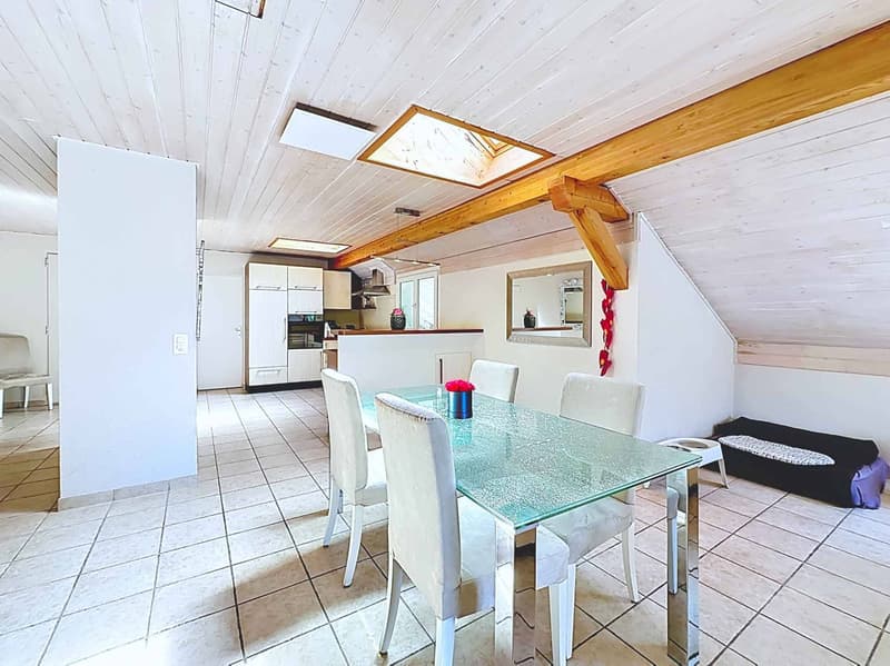 Appartement de 4.5 pièces situé dans le charmant village de Brent (7)