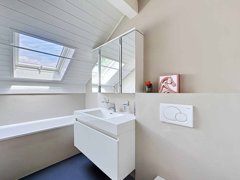 Appartement de 4.5 pièces situé dans le charmant village de Brent (12)