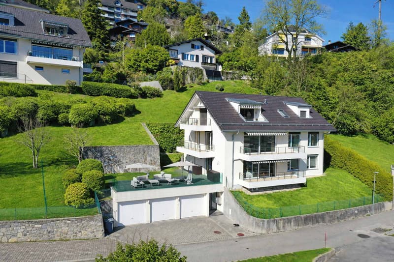 Duplex aux allures de villa avec vue imprenable sur le lac (3)