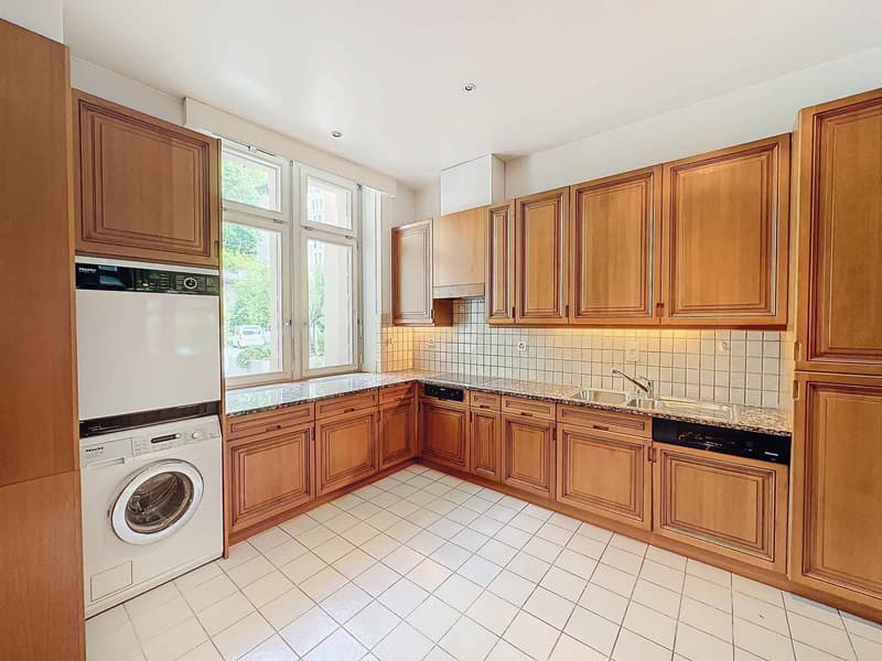 Magnifique appartement de 5.5 pièces, pieds dans l'eau ! Résidence prestigieuse ! (5)
