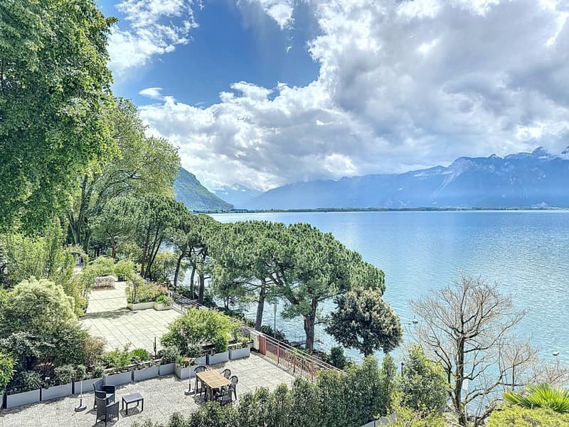 Magnifique appartement de 5.5 pièces, pieds dans l'eau ! Résidence prestigieuse ! (12)