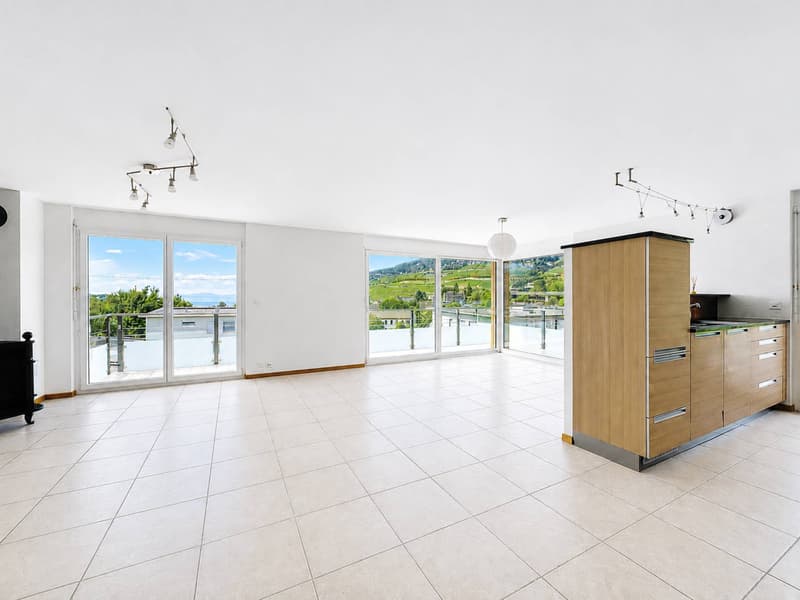 Spacieux Appartement de 4,5 pièces dans un environnement calme et verdoyant (2)