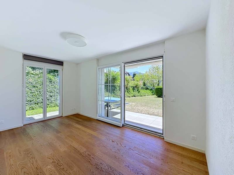 Spacieux appartement de 5.5 pièces avec terrasse et grand jardin (8)