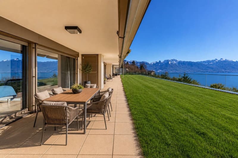 Somptueux appartement de 6.5 pièces avec une vue saisissante sur le lac (1)