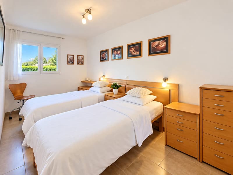Maison individuelle de 5,5 pièces avec vue imprenable sur les dents du midi (9)