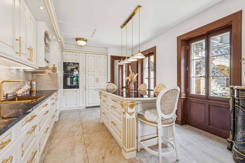 Prestigieux appartement de 6 pièces avec studio indépendant au sein d'un domaine d'exception (4)