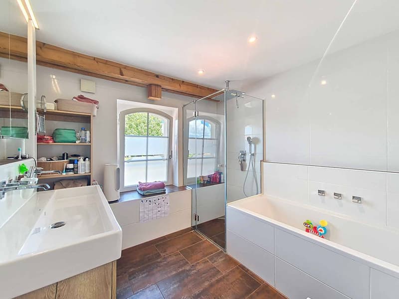 Triplex de 5.5 pièces en attique proche de Romont (9)