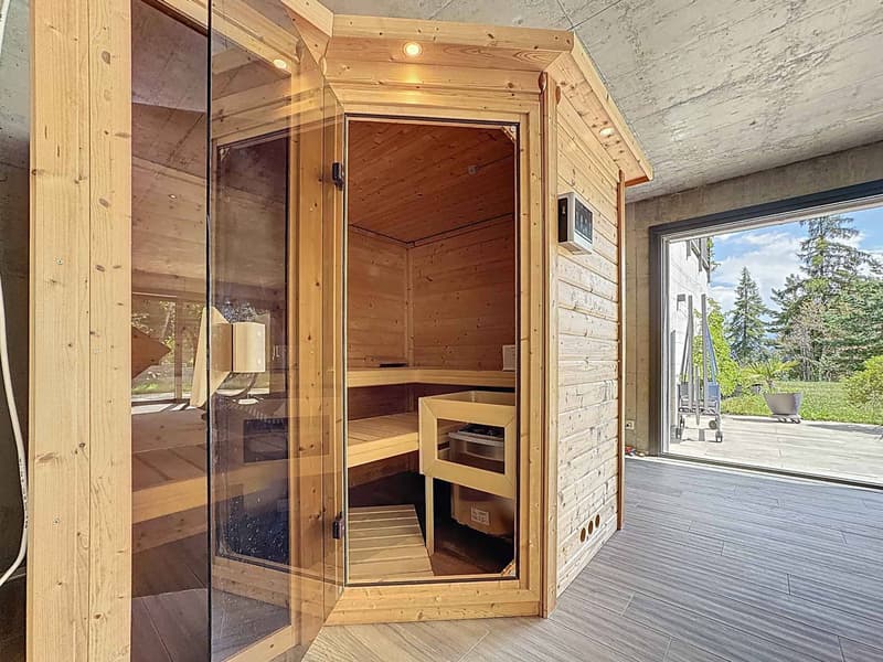 Exceptionnel chalet sur 3 niveaux avec piscine intérieure/ espace bien-être (13)