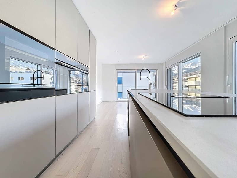 Appartement 4 pièces lumineux avec vue montagne (2)