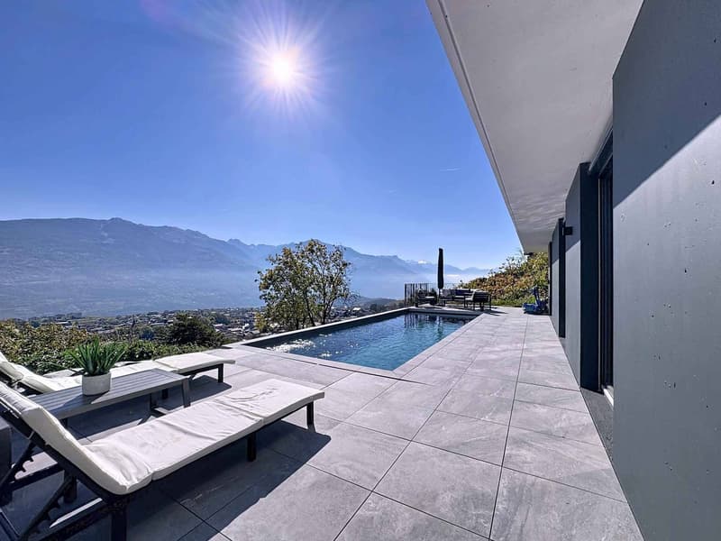 Villa avec piscine -vue panoramique (12)