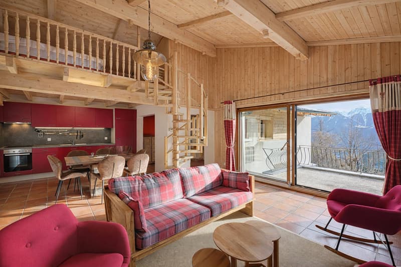 Chalet mitoyen au charme authentique entièrement rénové (2)