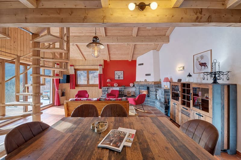Chalet mitoyen au charme authentique entièrement rénové (3)