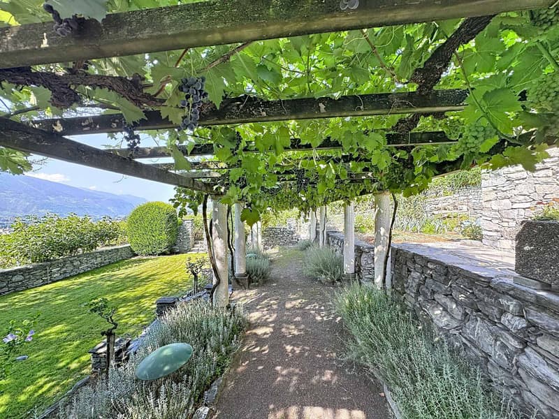 Rare à la vente, Maison de maître située à Veyras (11)