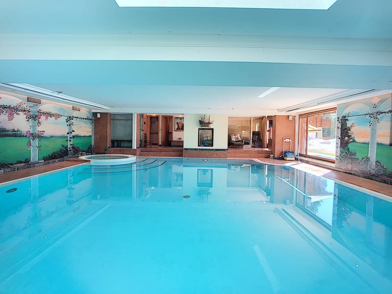 Appartement d'exception avec piscine privée intérieure et appartement de 3 pcs (6)