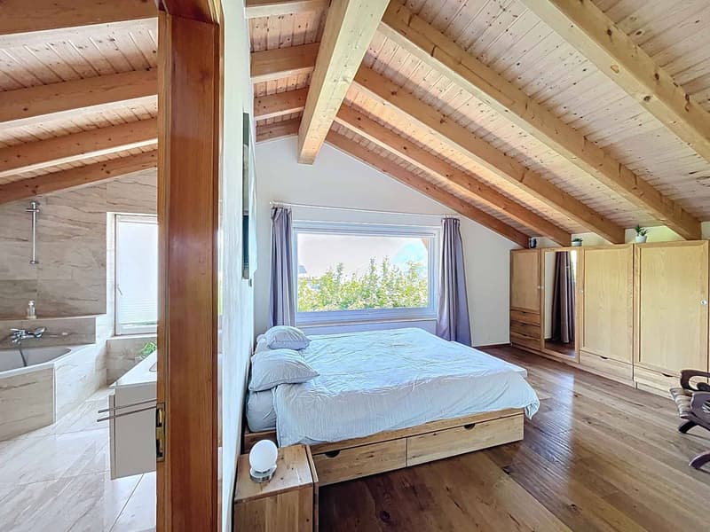 Splendide villa individuelle avec vue panoramique et dépendance (9)