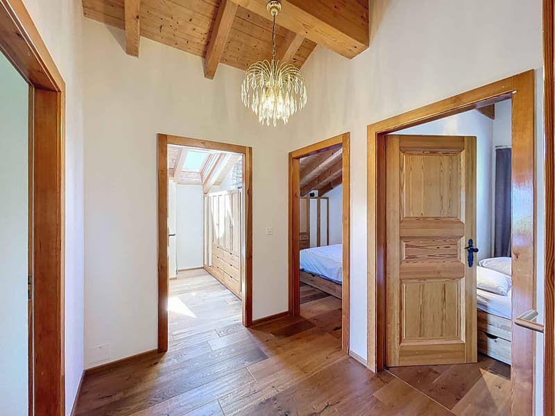 Splendide villa individuelle avec vue panoramique et dépendance (8)