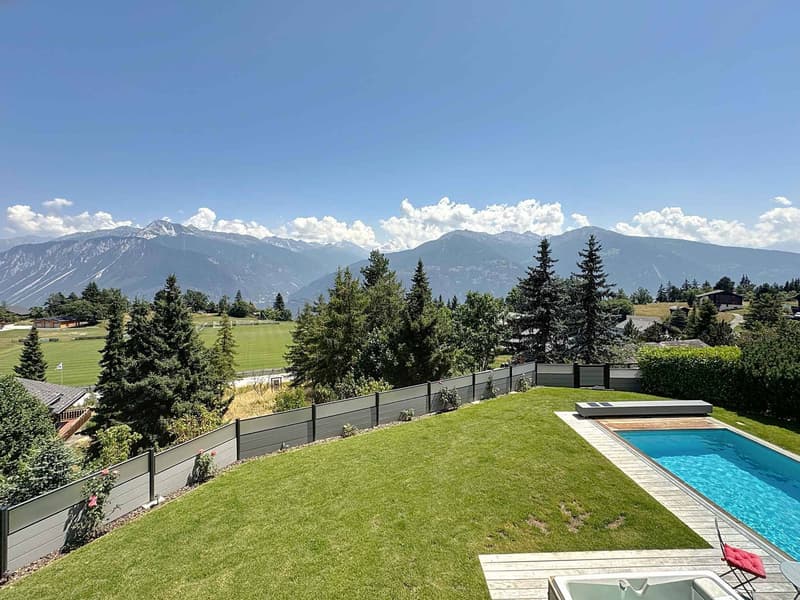MAGNIFIQUE PROPRIÉTÉ AVEC DÉPENDANCE (MAZOT) ET PISCINE EXTERIEURE (4)