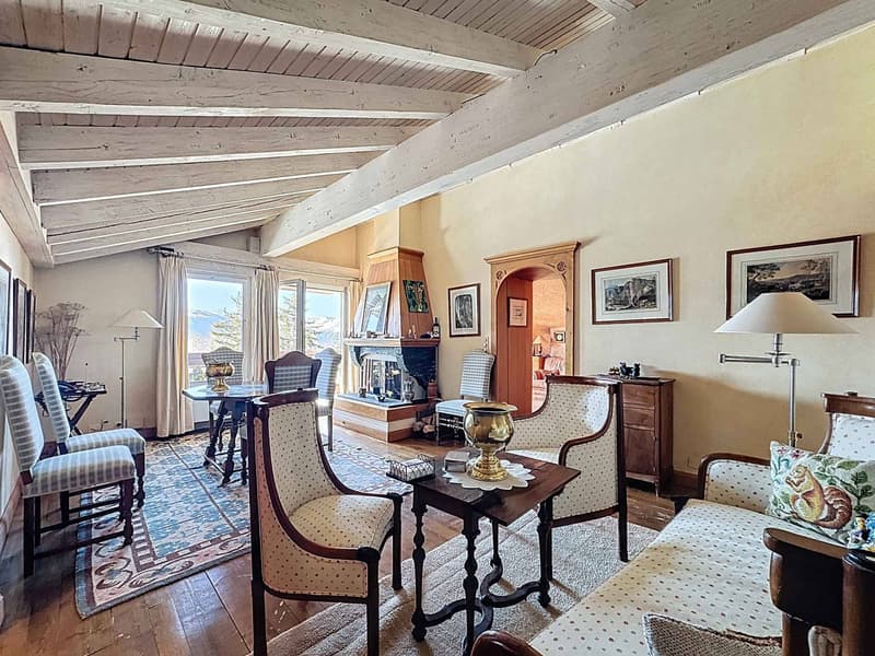 Appartement de 6.5 pièces en attique face au golf avec superbe vue + studio (5)