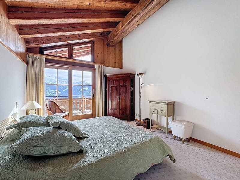 MAGNIFIQUE DUPLEX/ATTIQUE DE 6.5 PIÈCES AU CENTRE AVEC TRÈS BELLE VUE (9)