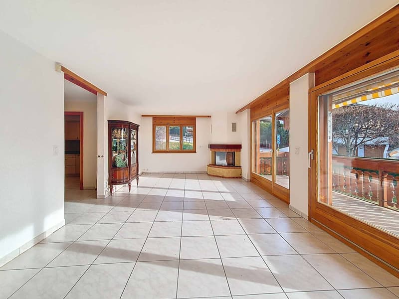 Domaine avec 2 chalets individuels reliés par les sous-sols (6)