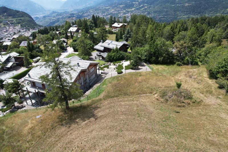 Parcelle d'exception avec permis de construire en force (5)