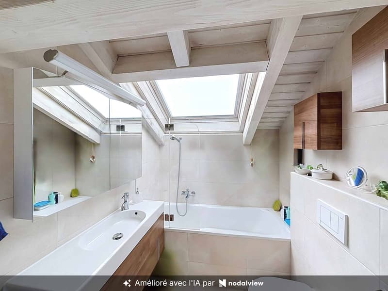 En exclusivité - Appartement en semi-attique, coup de coeur de 2.5 pièces (9)
