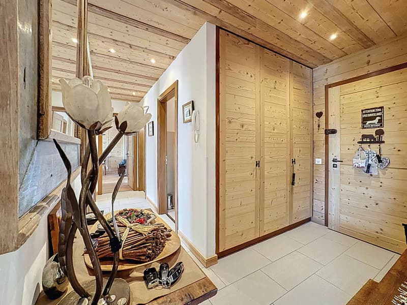 EXCLUSIVITE - Bel appartement de 4.5 pièces avec vue (7)