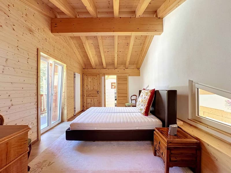 CHALET DE 15,5 PIÈCES COMPOSÉ DE TROIS APPARTEMENTS INDÉPENDANTS (3)